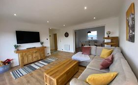 Beachfront Penthouse, Largs